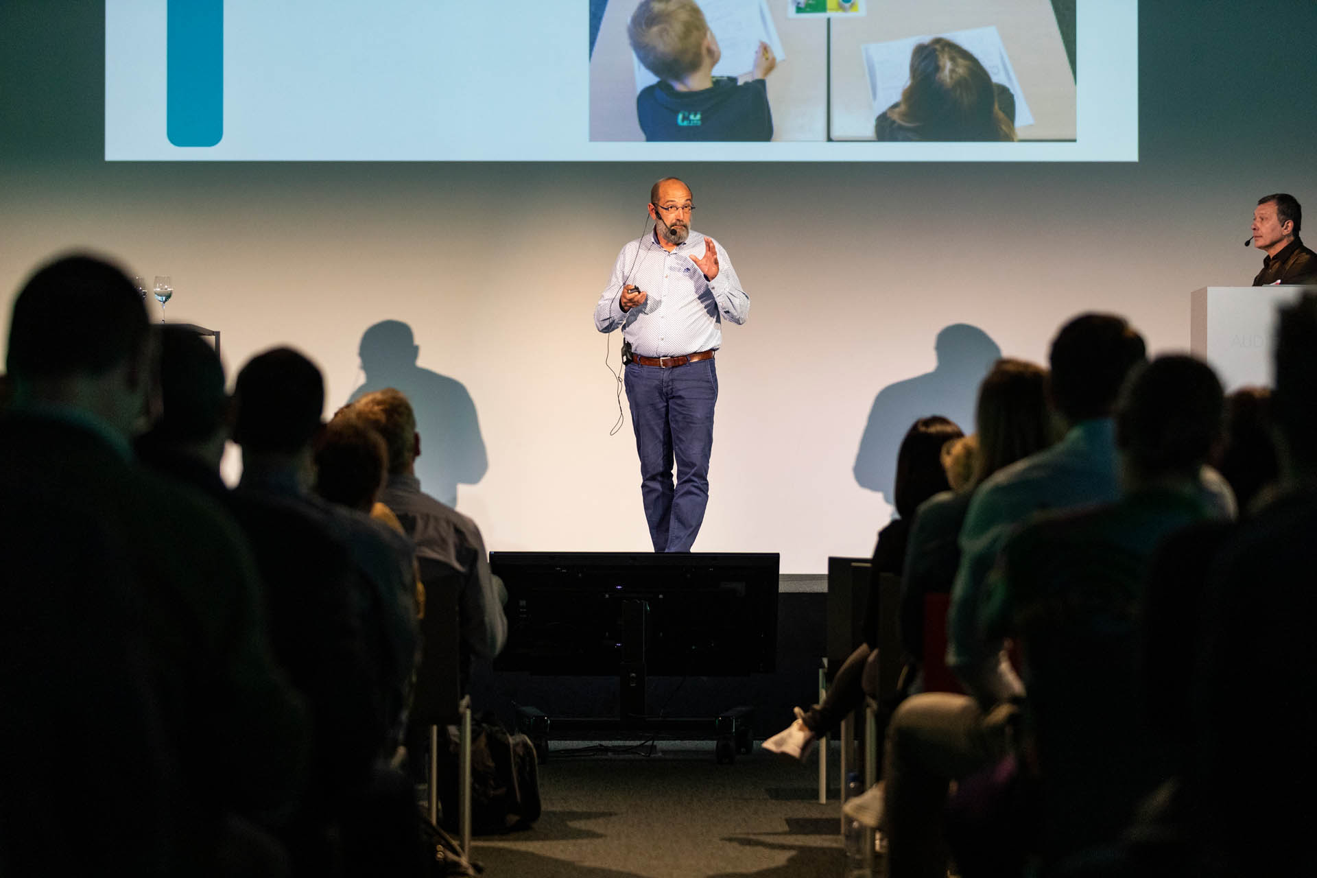 Schoolbouwformule workshop : Effecten van het pedagogisch project op binnenruimte, buitenruimte en inrichting van scholen