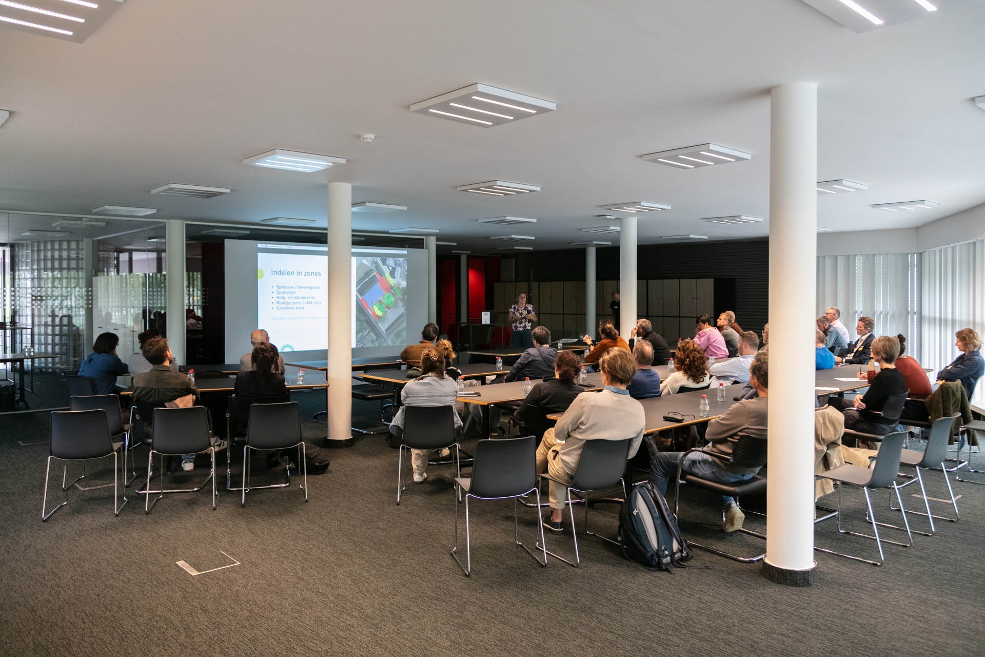 Handvatten voor circulaire schoolbouw